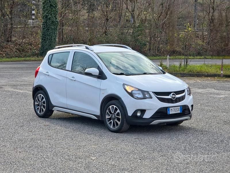 Usata Opel Karl Rocks 75 CV (55 kW) 2017 Bianco Utilitaria