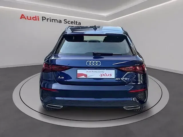 Usata Audi A3 S-Line 204 CV (150 kW) 2020 Blu navarra metallizzato Berlina