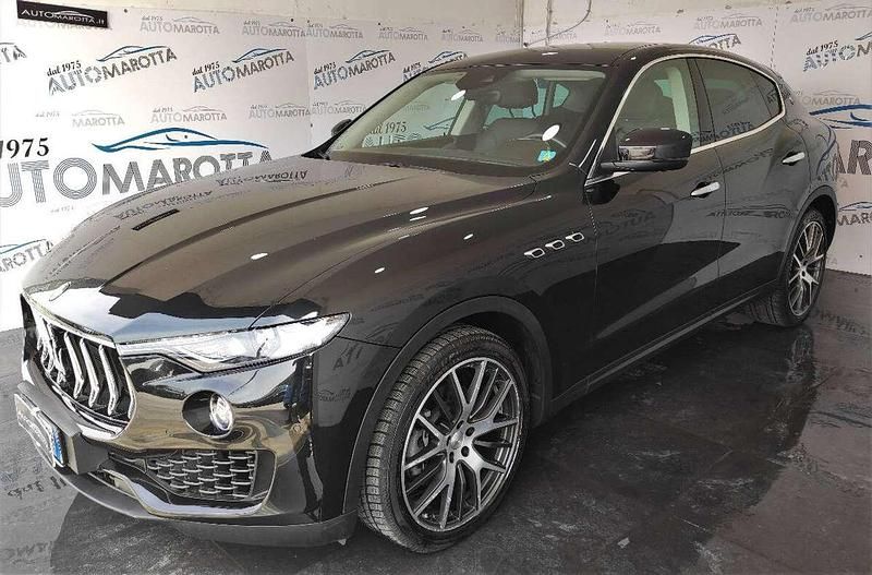 Usata Maserati Levante 275 CV (202 kW) 2017 Nero(met.) SUV