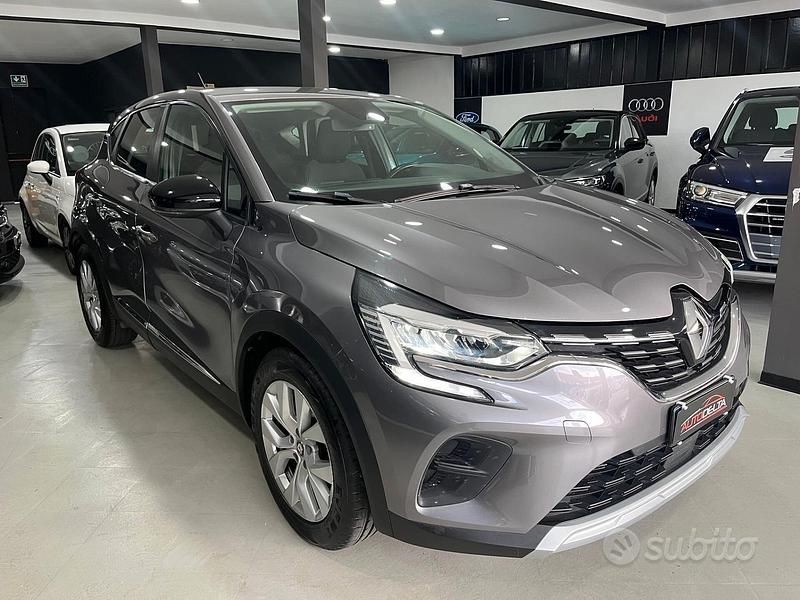 Usata Renault Captur Business 95 CV (69 kW) 2021 Grigio SUV