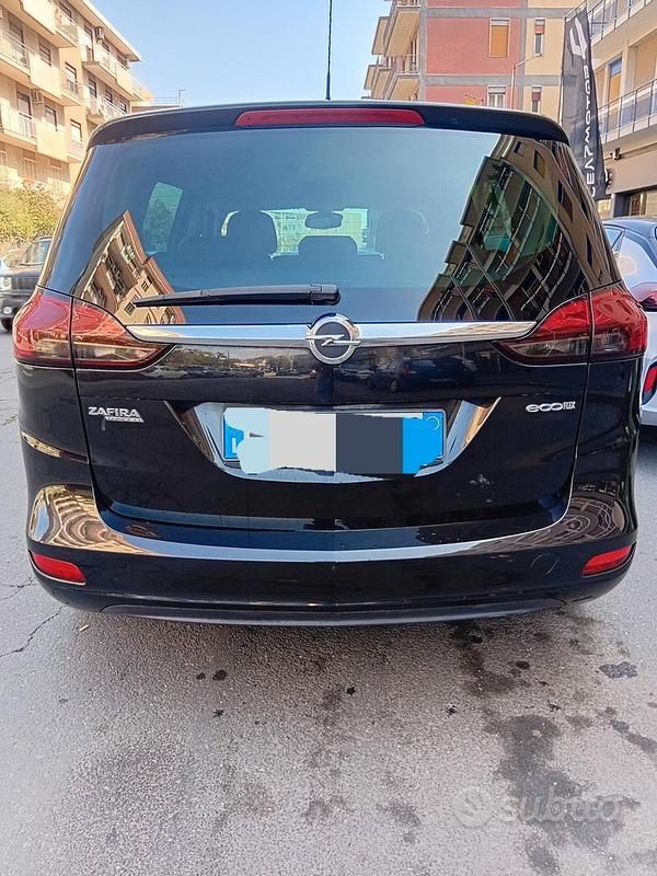 Usata Opel Zafira Tourer 136 CV (100 kW) 2014 Nero Monovolume