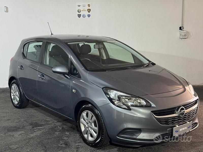 Grigio Usata 2015 Opel Corsa Coupé | 6990 € (Buon prezzo) - Immagine 1/4