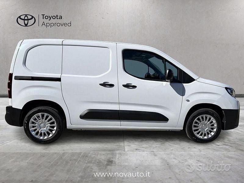 Nuova Toyota Proace City City 110 CV (80 kW) 2025 Bianco Monovolume