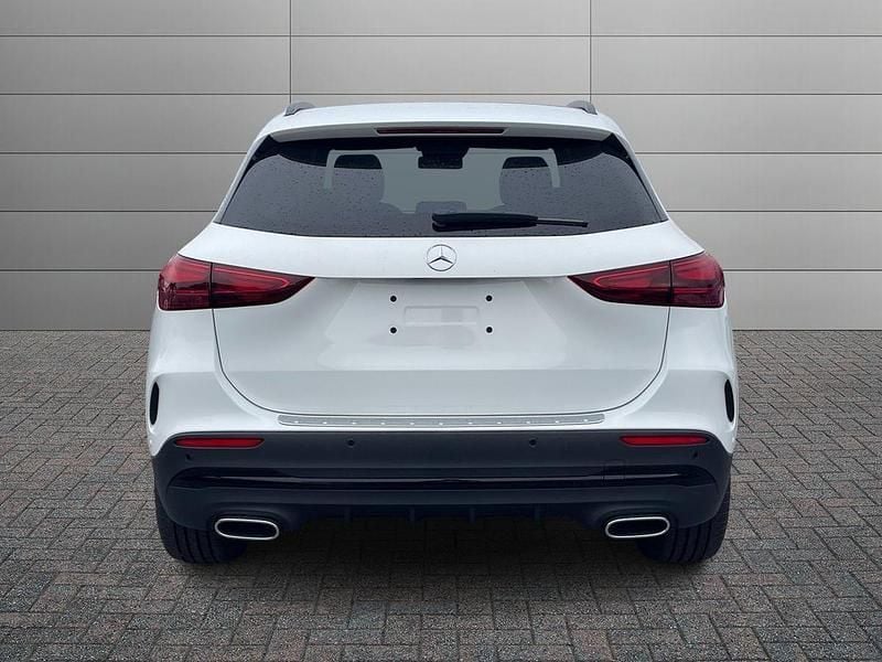 Nuova Mercedes GLA200 150 CV (110 kW) 2025 Bianco SUV