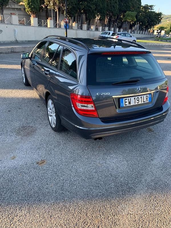Usata Mercedes 200 184 CV (135 kW) 2014 Grigio Station wagon