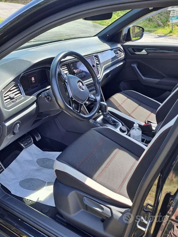 Usata VW T-Roc 190 CV (139 kW) 2018 Nero SUV
