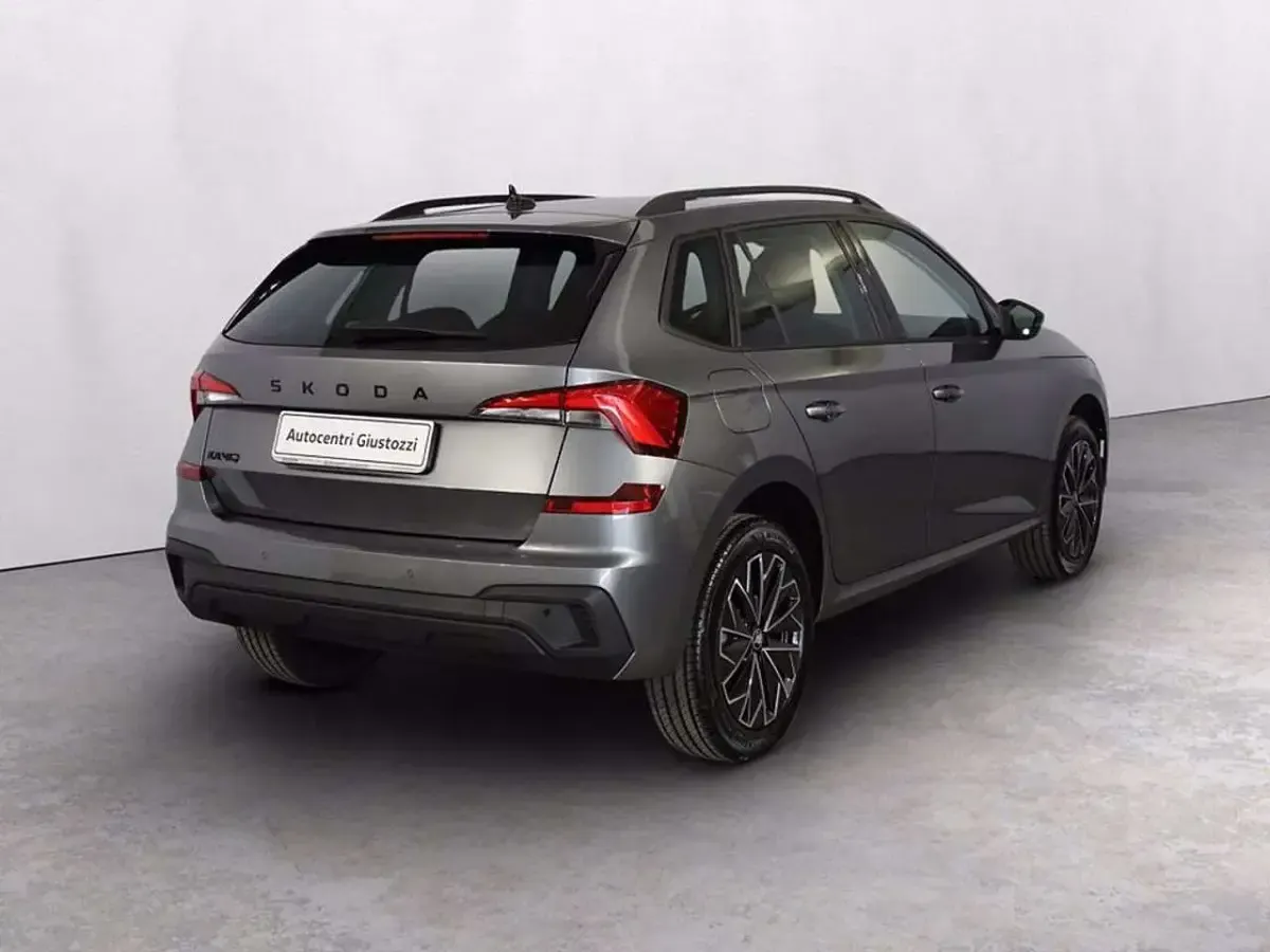 Nuova Skoda Kamiq 116 CV (85 kW) 2026 Grigio graphite metallizzato SUV