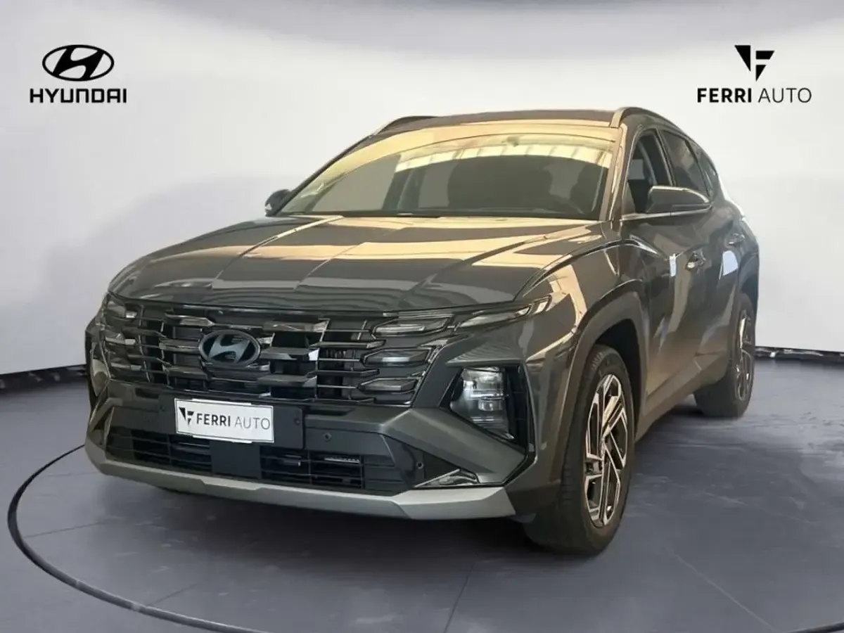 Nuova Hyundai Tucson 179 CV (131 kW) 2025 Grigio SUV