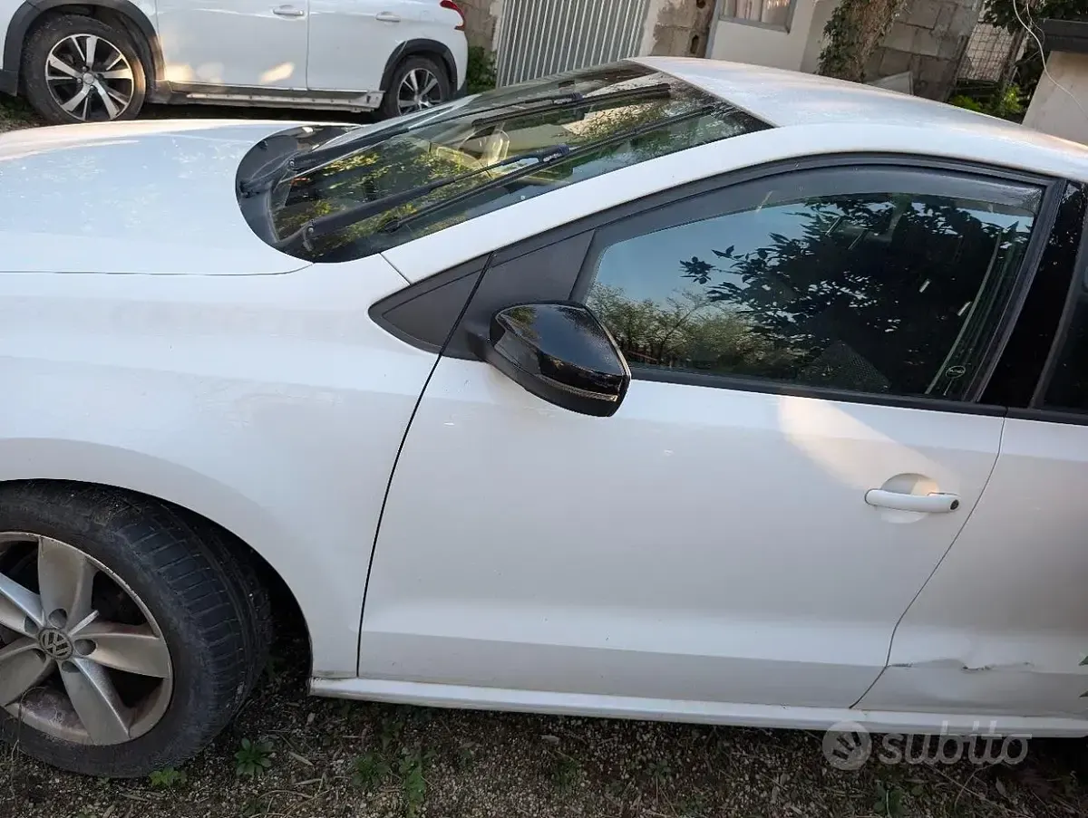 Usata VW Polo 75 CV (55 kW) 2012 Bianco Utilitaria