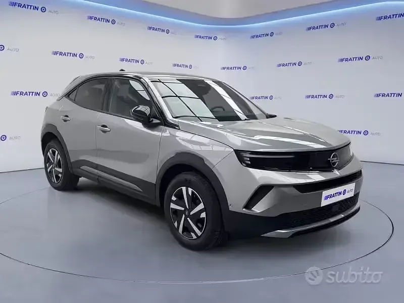 Usata Opel Mokka Edition 136 CV (100 kW) 2025 Kontrast grey [m0f4]  metalli SUV