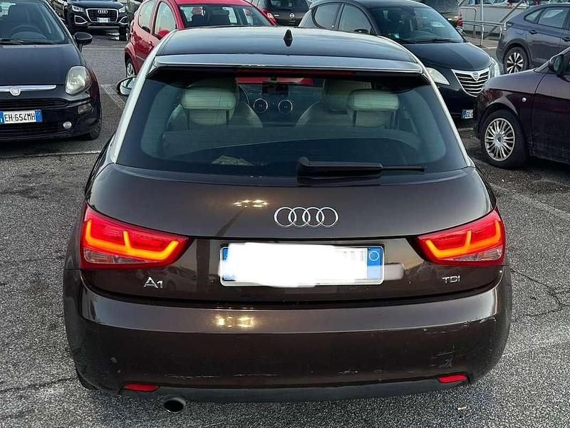 Usata Audi A1 105 CV (77 kW) 2011 Marrone Utilitaria