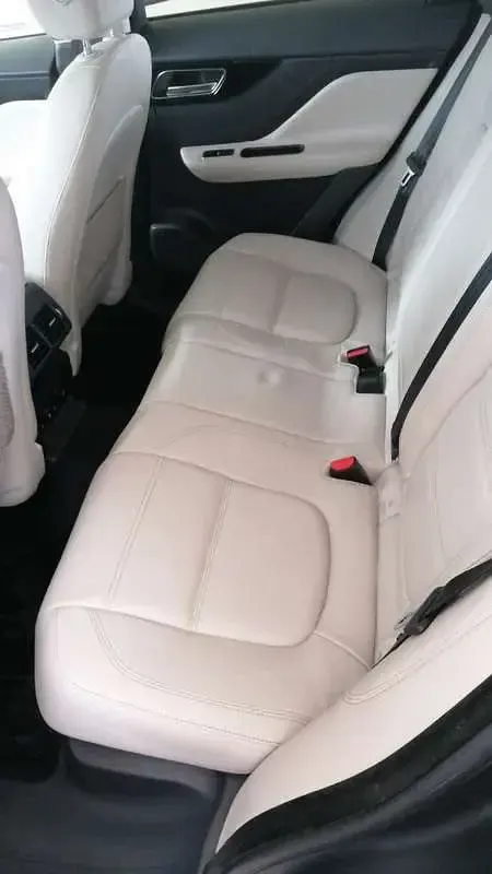 Usata Jaguar F-Pace Pure 179 CV (131 kW) 2017 Nero SUV