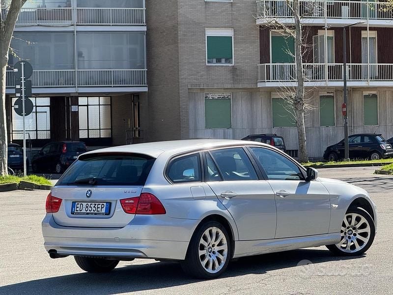 Usata BMW 320 M Sport 184 CV (135 kW) 2010 Grigio Station wagon