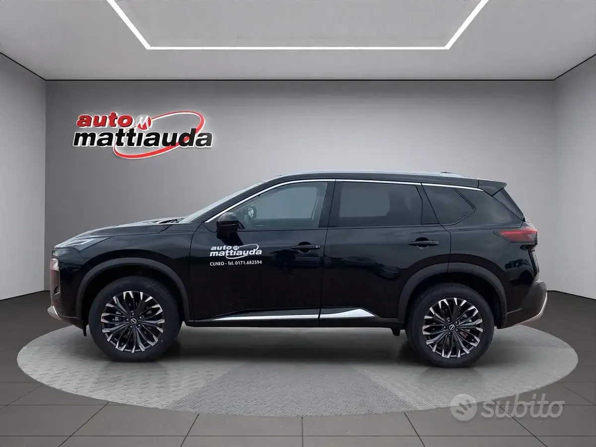 Ny Nissan X-Trail Tekna 163 HK (119 kW) 2025 Sort SUV
