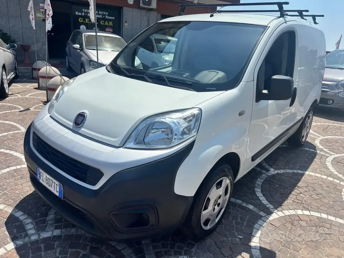 Usata Fiat Doblò Easy 69 CV (50 kW) 2017 Bianco Monovolume