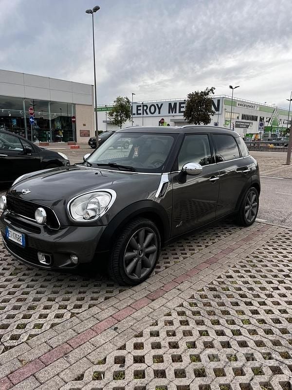 Usata Mini Countryman 143 CV (105 kW) 2013 Grigio SUV