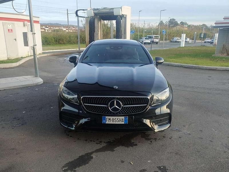 Usata Mercedes E220 Premium Plus 194 CV (142 kW) 2017 Nero Coupé