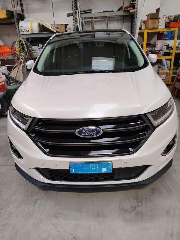 Usata Ford Edge Vignale 209 CV (153 kW) 2016 Bianco SUV
