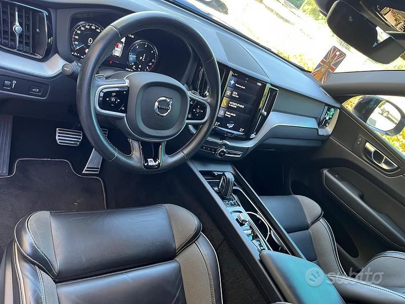 Usata Volvo XC60 197 CV (144 kW) 2020 Blu SUV