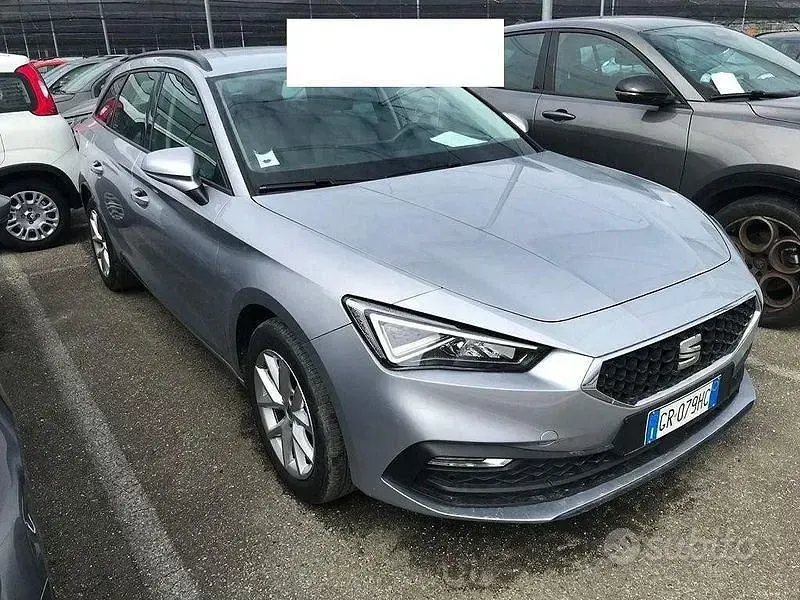 Usata Seat Leon Business 150 CV (110 kW) 2023 Grigio Station wagon
