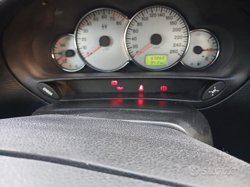 Usata Alfa Romeo 166 155 CV (114 kW) 1999 Verde Berlina