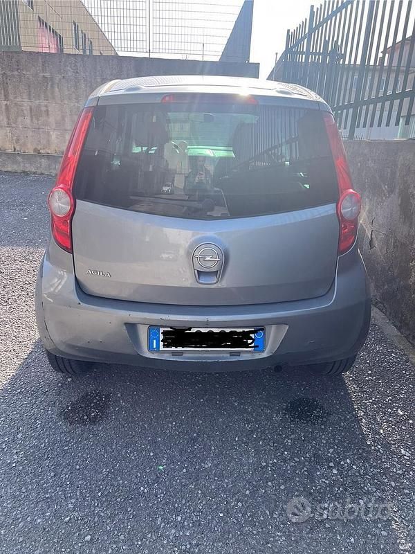 Usata Opel Agila 86 CV (63 kW) 2011 Utilitaria