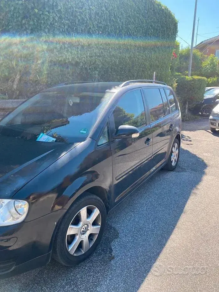Usata VW Touran 150 CV (110 kW) 2006 Nero Monovolume