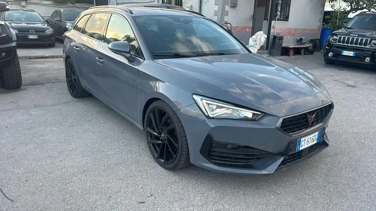 Usata Cupra Leon VZ 300 CV (220 kW) 2024 Bianco Station wagon