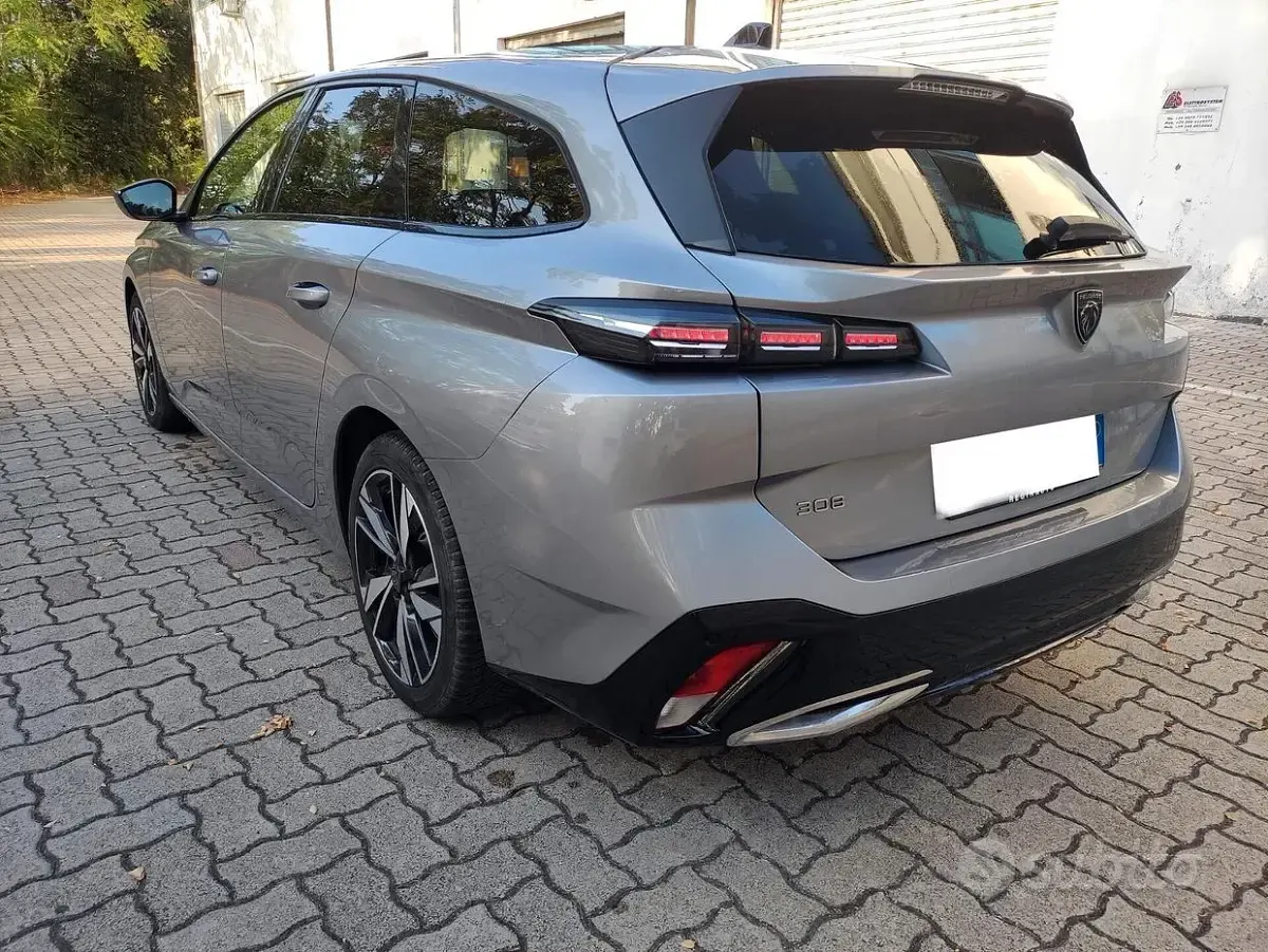 Usata Peugeot 308 SW GT 131 CV (96 kW) 2022 Grigio Station wagon