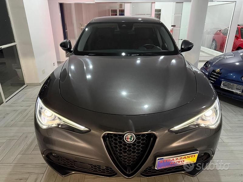 Usata Alfa Romeo Stelvio Sprint 190 CV (139 kW) 2021 Grigio SUV