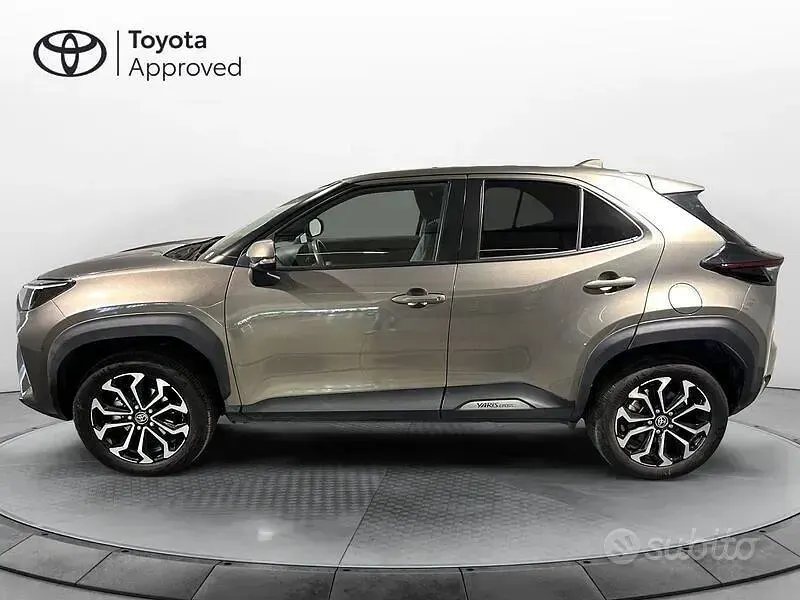 Usata Toyota Yaris Cross Trend 116 CV (85 kW) 2023 Bronzo SUV