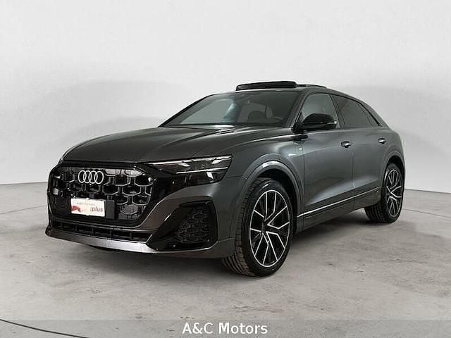 Usata Audi Q8 S-Line 286 CV (210 kW) 2025 Grigio SUV