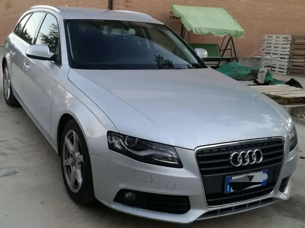 Usata Audi A4 Advanced 143 CV (105 kW) 2010 Grigio Station wagon
