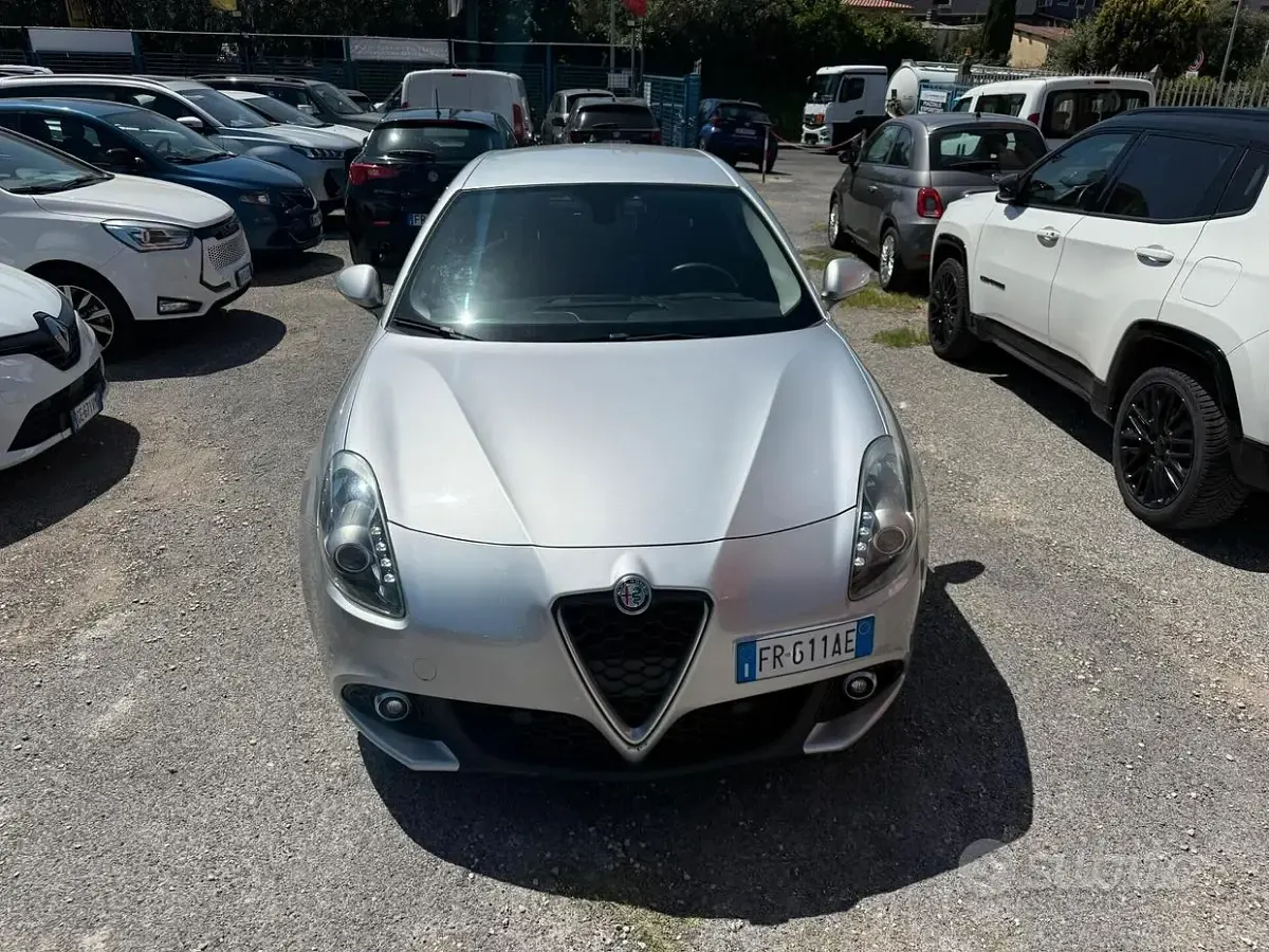 Occasion Alfa Romeo Giulietta 120 ch (88 kW) 2018 Gris Citadine