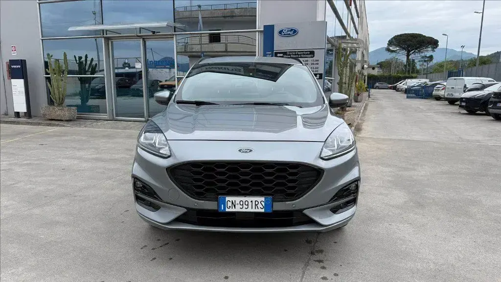 Usata Ford Kuga ST-Line 225 CV (165 kW) 2023 Solar silv SUV