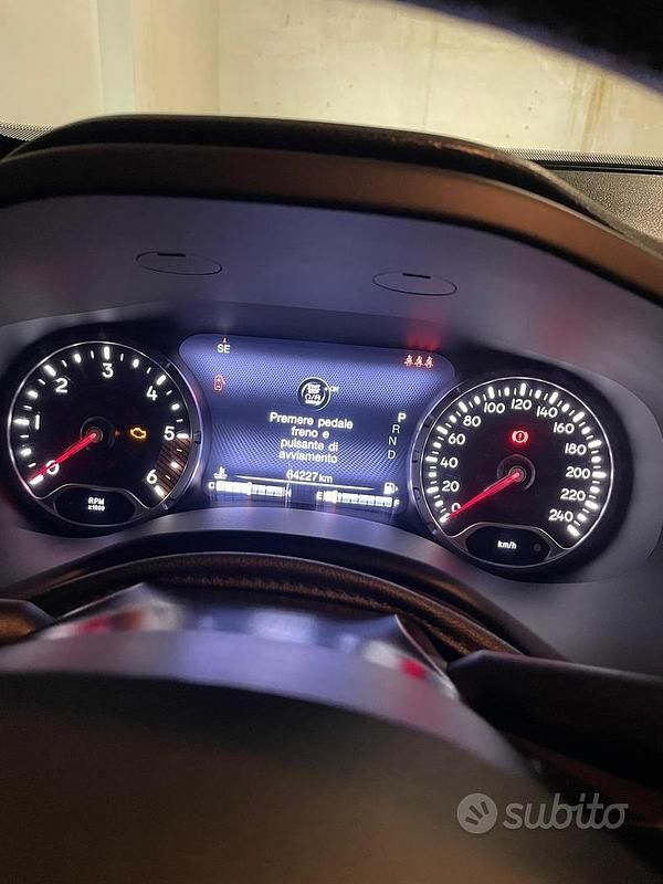 Usata Jeep Renegade Limited 120 CV (88 kW) 2021 SUV