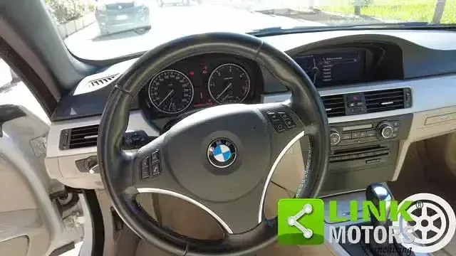 Usata BMW 320 Efficient Dynamics 183 CV (134 kW) 2012 Bianco Cabrio