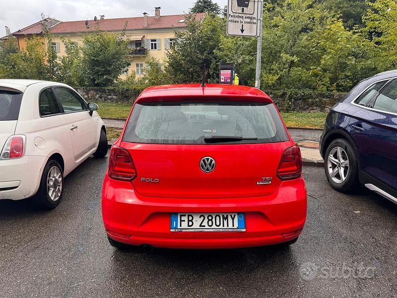 Usata VW Polo Highline 90 CV (66 kW) 2016 Rosso Berlina