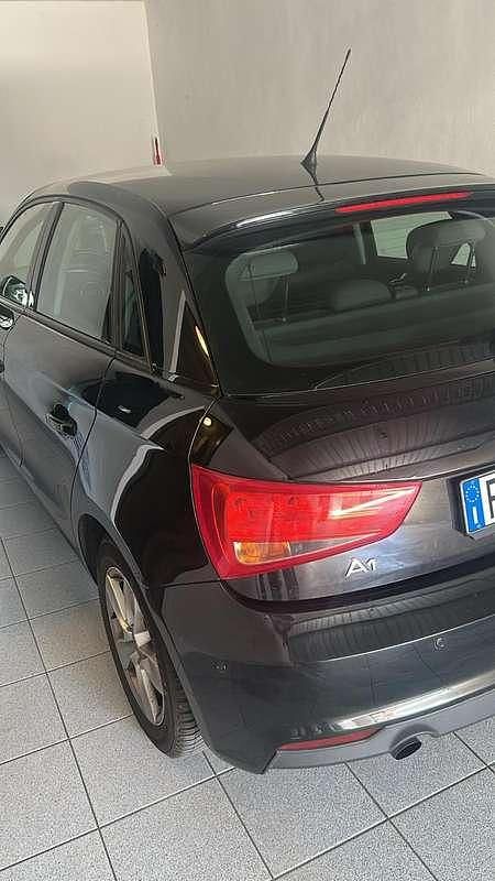 Usata Audi A1 Sportback Admired 90 CV (66 kW) 2016 Nero Utilitaria