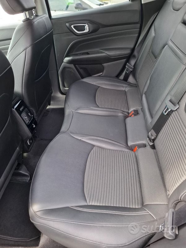 Blu/azzurro Usata 2022 Jeep Compass SUV | 22.600 € (Buon prezzo) - Immagine 1/4