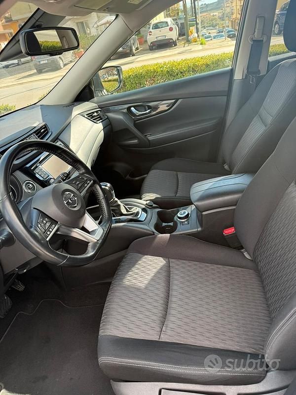 Usata Nissan X-Trail 177 CV (130 kW) 2018 Grigio SUV
