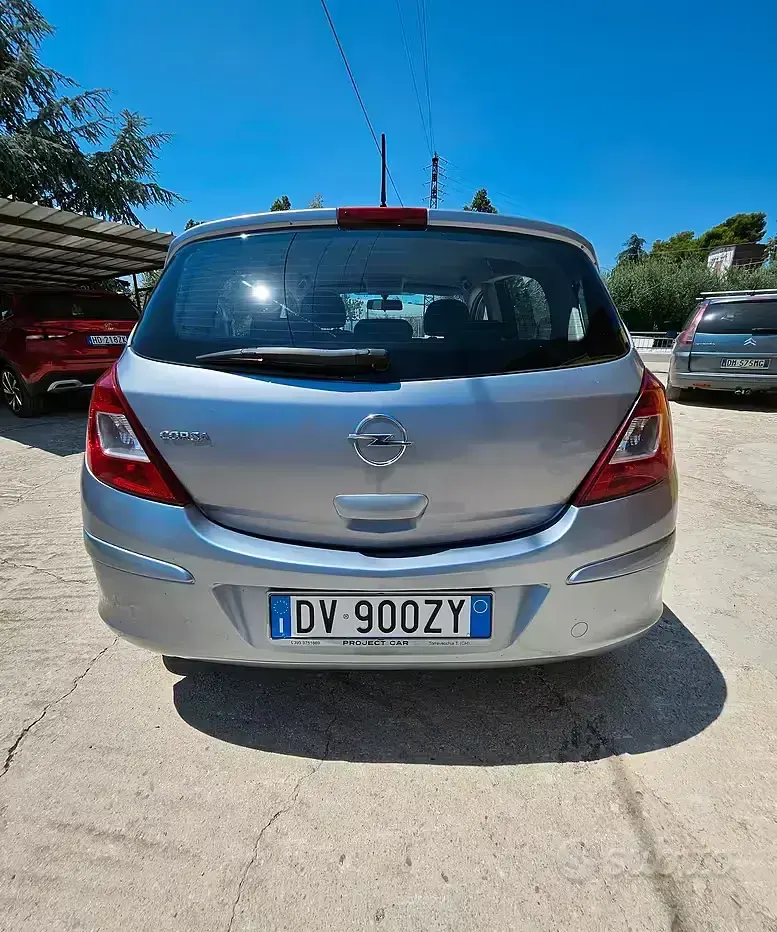 Usata Opel Corsa 80 CV (58 kW) 2009 Grigio Utilitaria