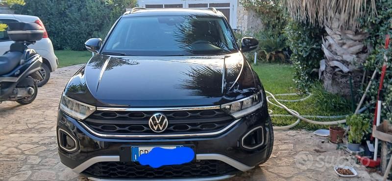 Usata VW T-Roc Sportline 150 CV (110 kW) 2023 Nero SUV