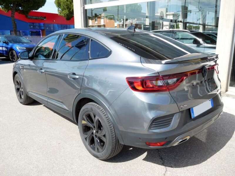 Usata Renault Arkana Engineered 145 CV (106 kW) 2023 Grigio SUV