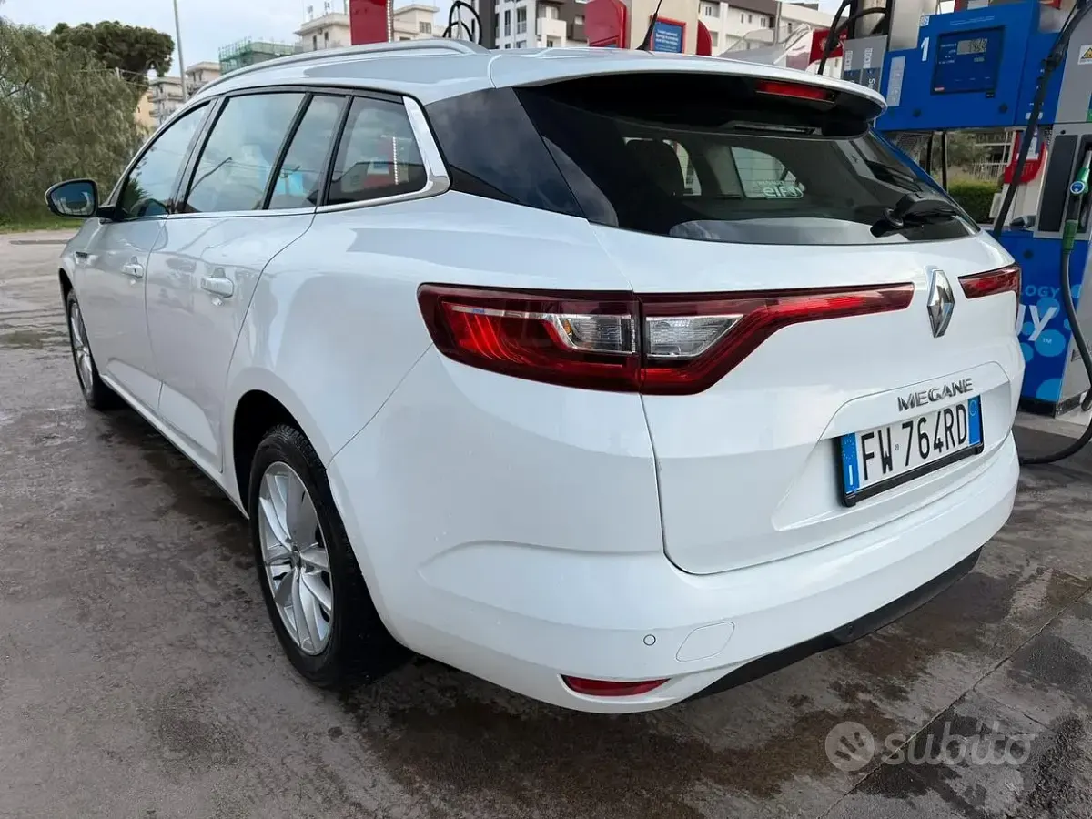 Usata Renault Mégane GrandTour Intens 110 CV (80 kW) 2019 Bianco Station wagon