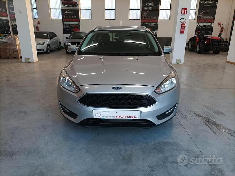 Usata Ford Focus S 120 CV (88 kW) 2017 Grigio Station wagon