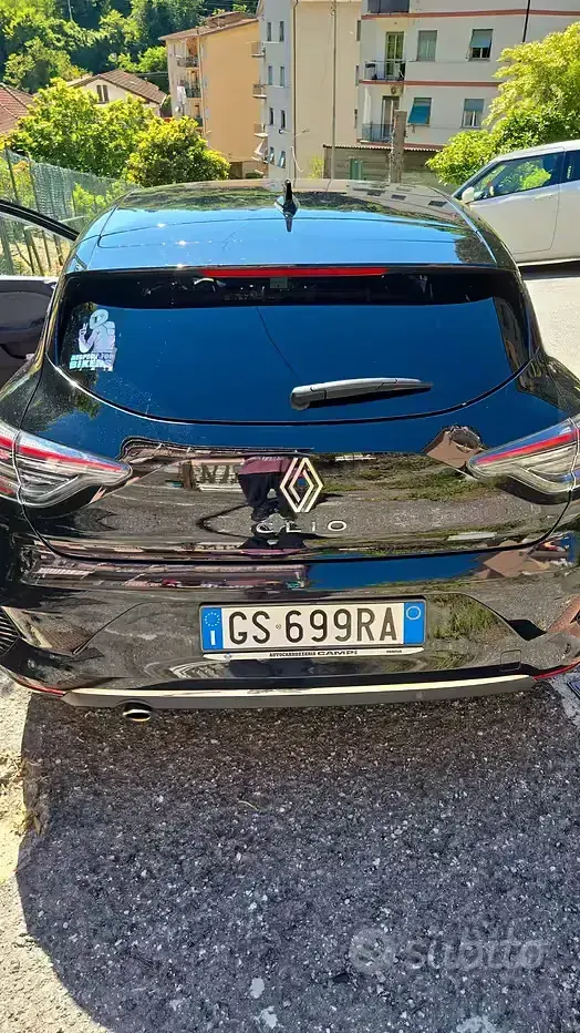 Usata Renault Clio V Techno 101 CV (74 kW) 2023 Nero Berlina