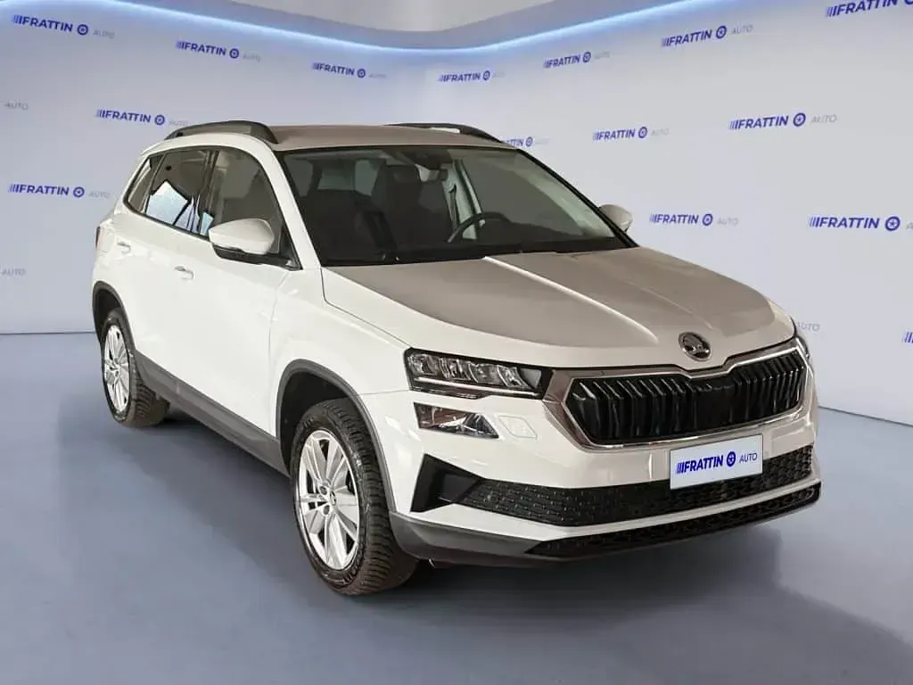 Usata Skoda Karoq Executive 116 CV (85 kW) 2025 Grigio scuro SUV
