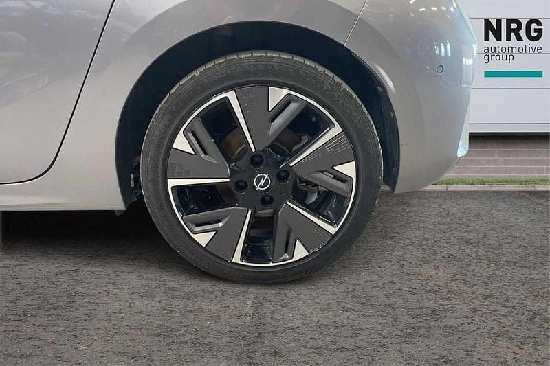 Usata Opel Corsa-e GS Line 100 kW (136 CV) 2021 Grigio Utilitaria