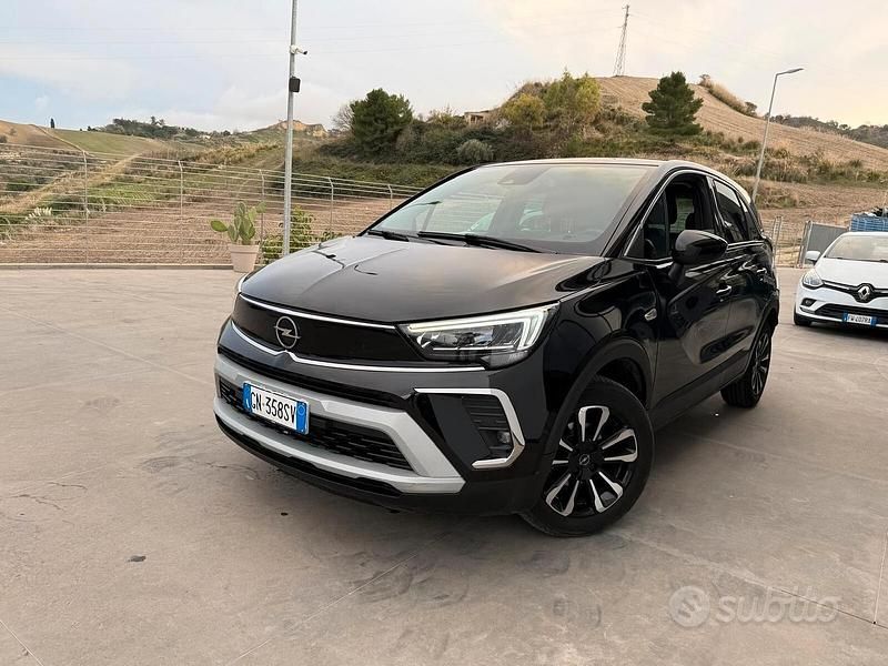 Usata Opel Crossland X Elegance 110 CV (80 kW) 2023 Nero SUV